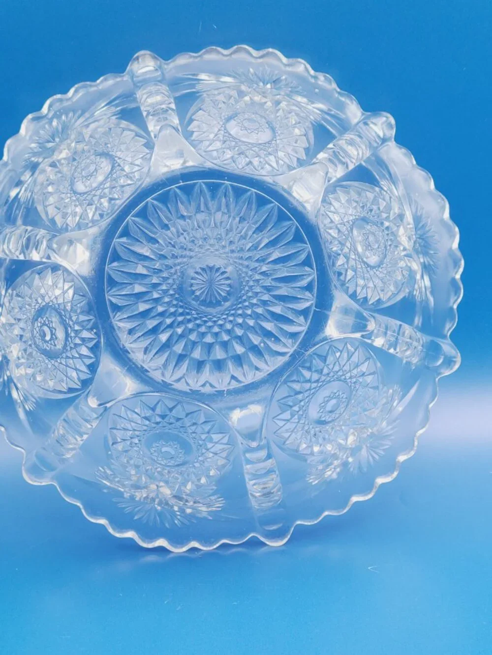 Antique EAPG Glass Footed Bowl Buttressed Sunburst Tarentum Pattrn 8.5